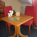 Zur Post Hotel 3*
