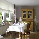 Zur Post Hotel 3*