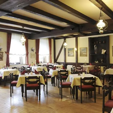 Zur Post Hotell Deudesfeld